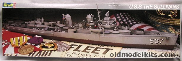 Revell 1/301 USS The Sullivans DD-537 Destroyer, 5021 plastic model kit